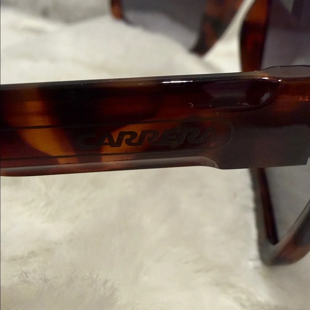 ✨SALE✨ *UNISEX* Carrera Tortoise Shell Sunglasses - Picture 5 of 6